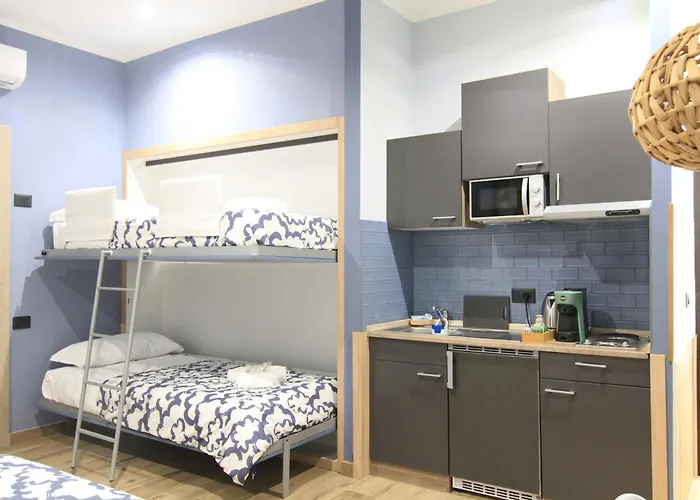 Helle Hus - 4 Min To Metro, Modern & Quiet, Direct To Colosseum Roma