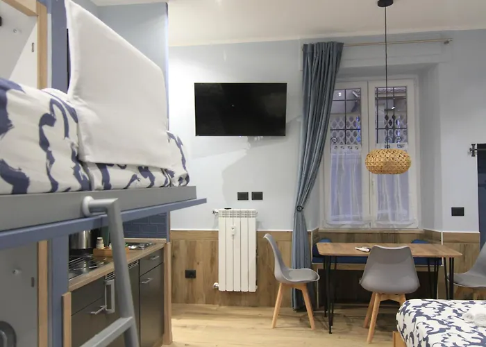 Casa de hóspedes Helle Hus - 4 Min To Metro, Modern & Quiet, Direct To Colosseum 4*
