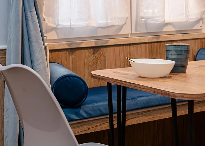 Гостевой дом Helle Hus - 4 Min To Metro, Modern & Quiet, Direct To Colosseum Рим
