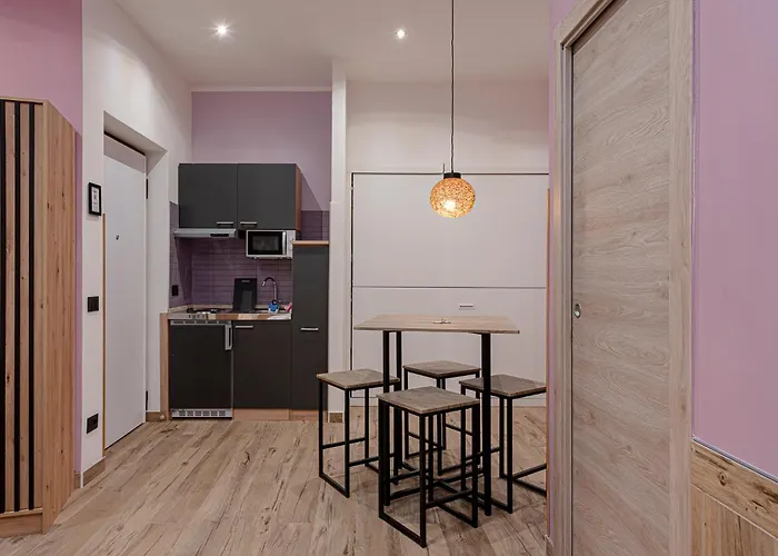 Casa de hóspedes Helle Hus - 4 Min To Metro, Modern & Quiet, Direct To Colosseum 4*